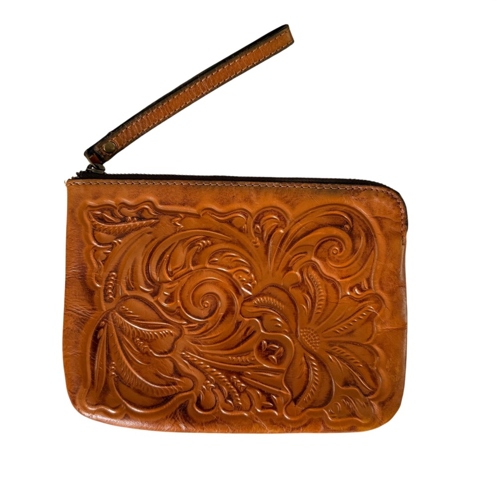 Patricia Nash Cassini Tan Leather Tooled Floral Embossed Wristlet Clutch Bag